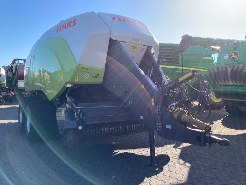 Claas Quadrant 5300 FC Tandem