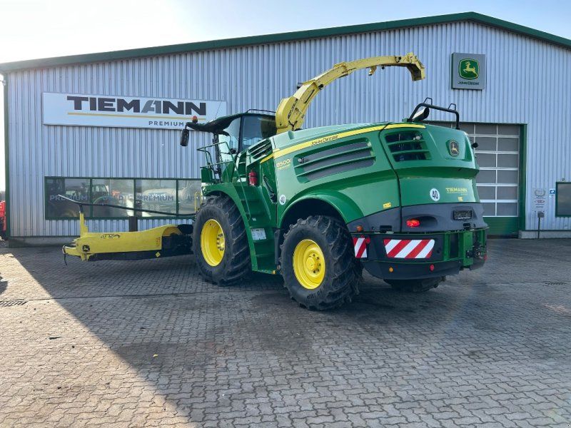 John Deere 8500 mit Kemper 475 Plus