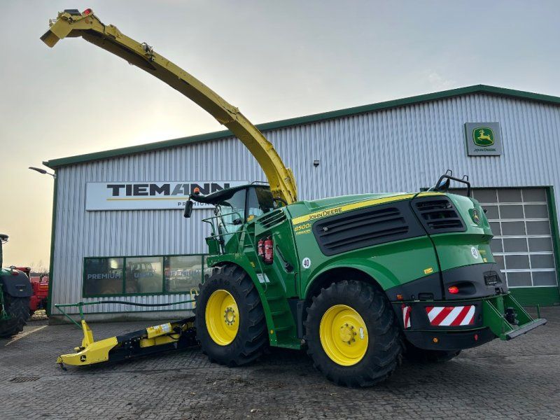 John Deere 8500 mit Kemper 375 Plus