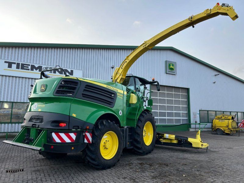John Deere 8500 mit Kemper 375 Plus