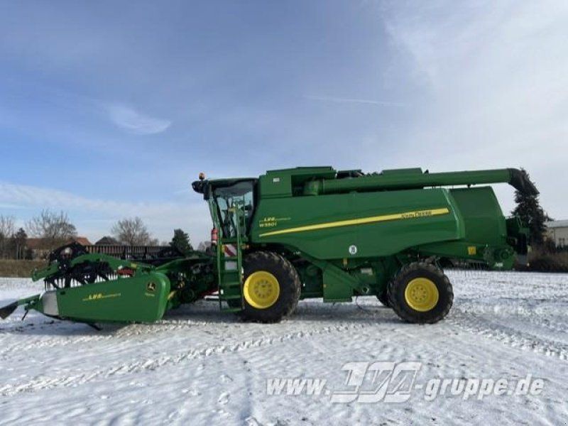 John Deere W550