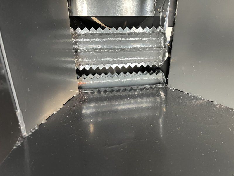 Fliegl Big mit hydraulischen Einzug