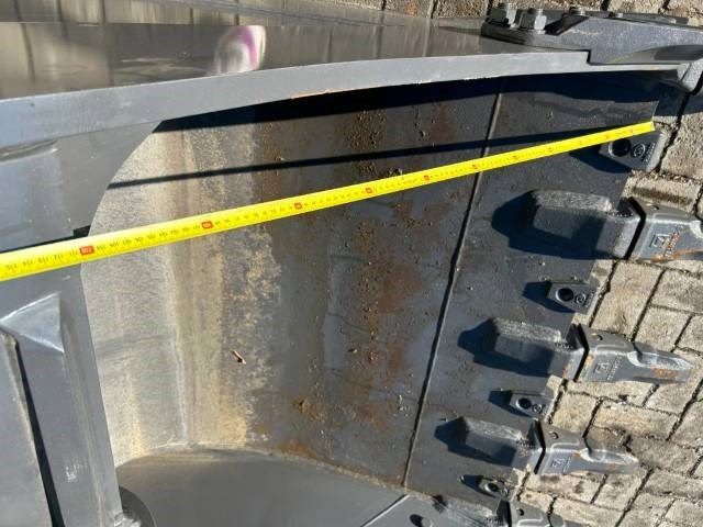 Tanden bak met vaste aansluiting