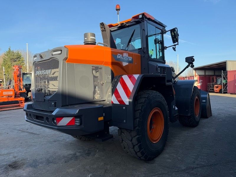 Doosan DL220-7