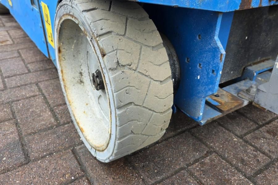 Genie GS4047 Electric, 14m Working Height, 350kg Capacit