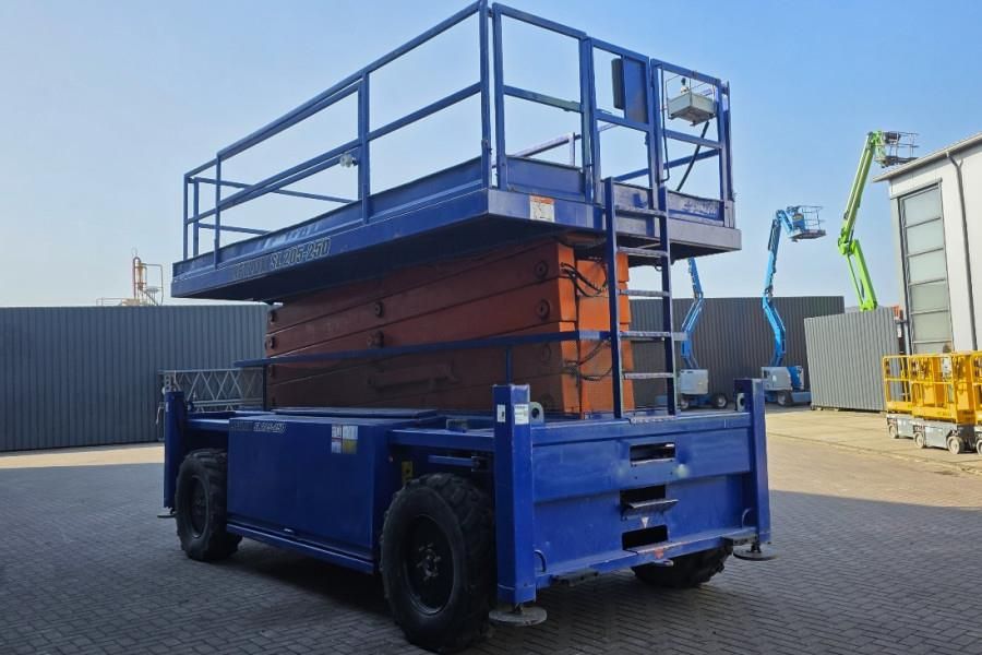 Liftlux SL205-25 D4WDS/P Diesel, 4x4 Drive, Hydraulic Deck