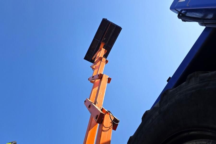 Liftlux SL205-25 D4WDS/P Diesel, 4x4 Drive, Hydraulic Deck