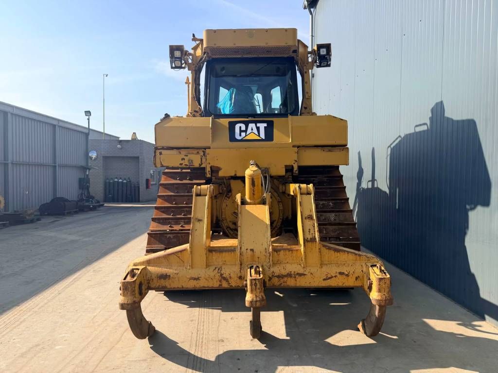 CAT D6T XL