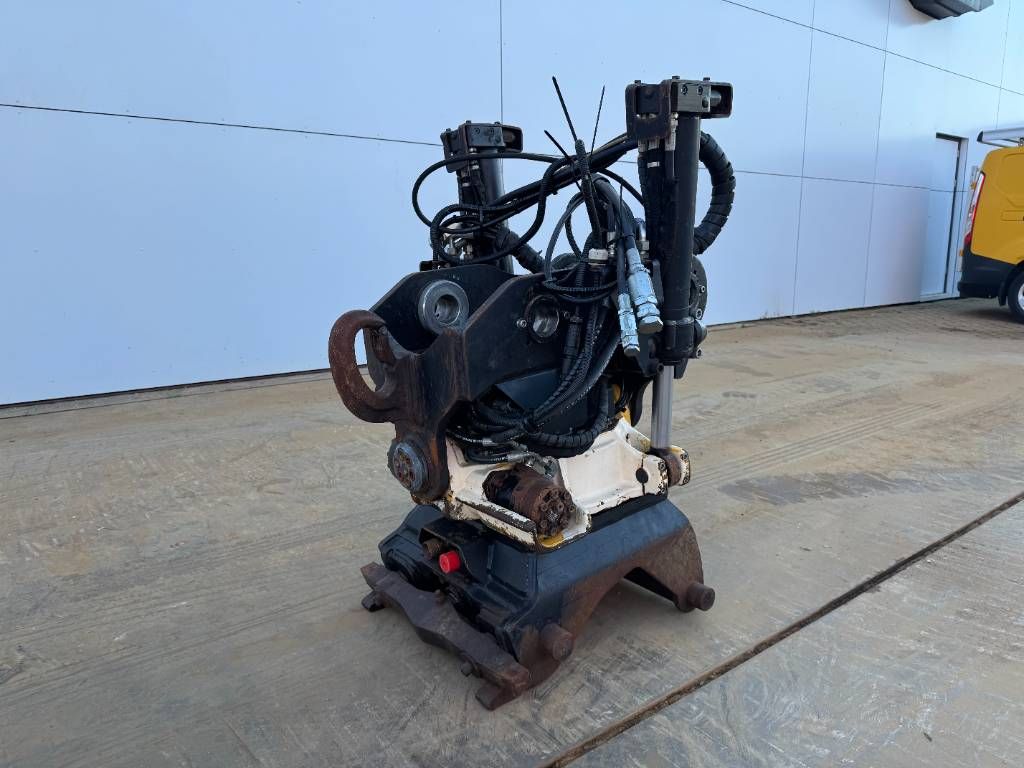 Engcon EC219 CW30EC Verachtert / Tilt + Rotate