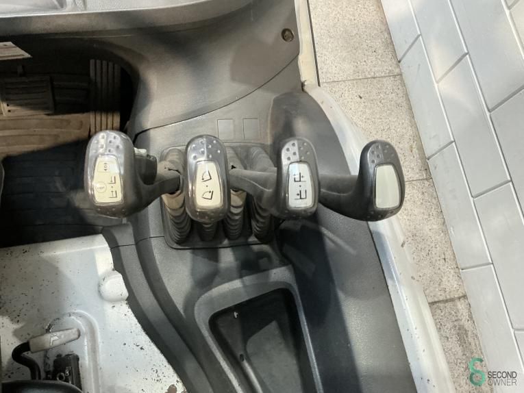 Forklifts Electric Still RX20-20P 2018 3+4th Valve