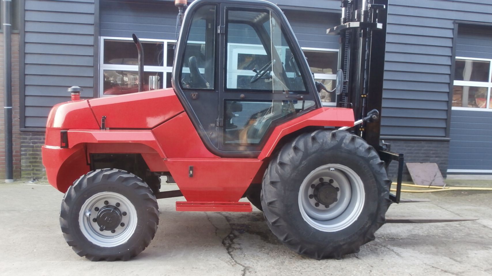 Ruwterreinheftruck Manitou 30-4 zeer mooi en goed €15000,00