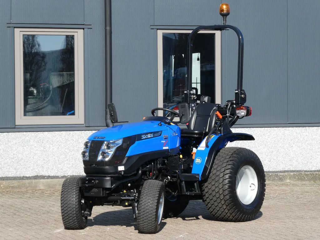 Solis 26 4wd / 0002 Draaiuren / Brede Gazonbanden