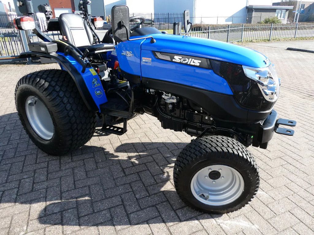 Solis 26 4wd / 0002 Draaiuren / Brede Gazonbanden