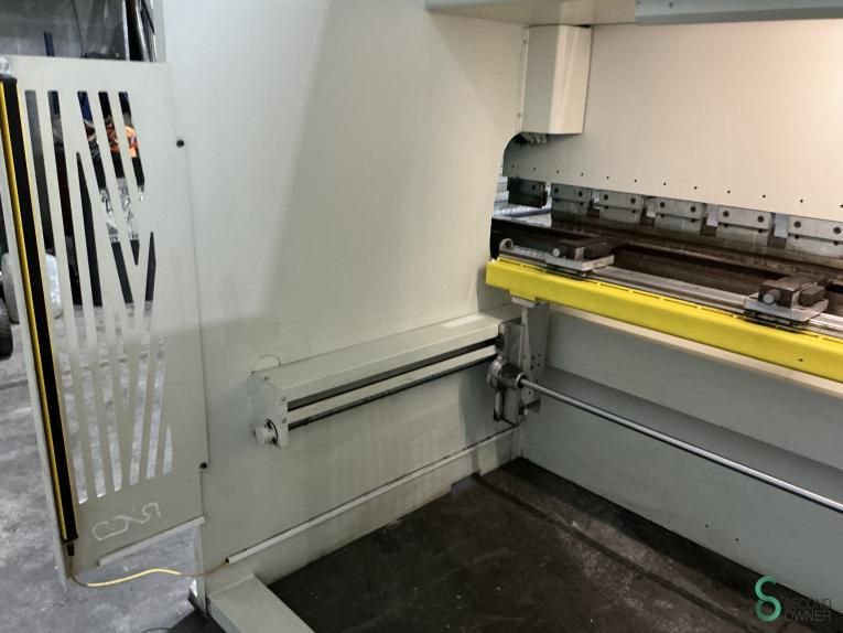 Abkantpressen RICO PRCB.30100 2016 Stunden 27