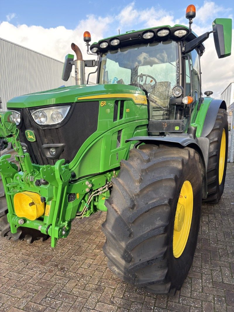 John Deere 6R185