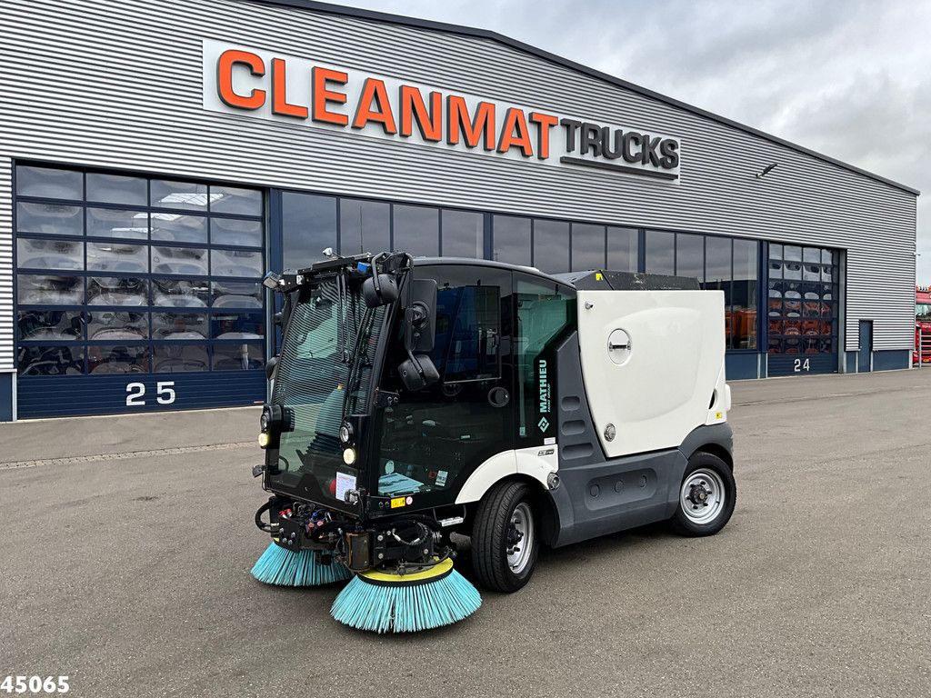 Mathieu MC 210 Azura Flex Euro 6 Just 8.800 km!