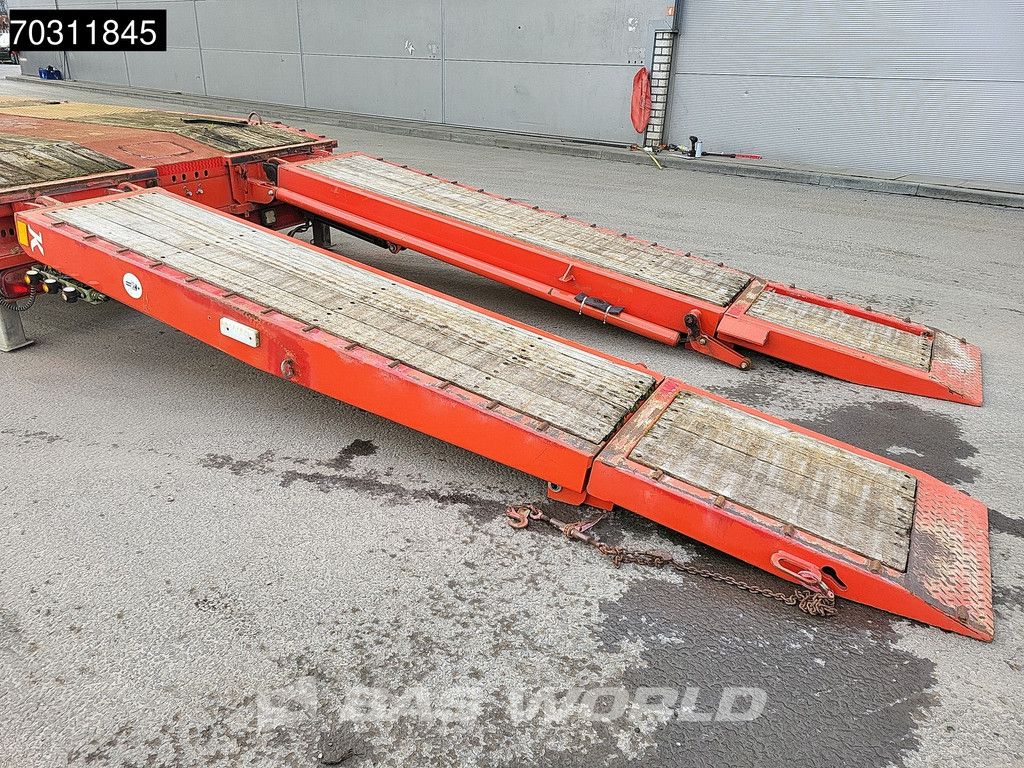 Kässbohrer LB3E Extendable Lift Axle Steering Axle Ramps APK08/26