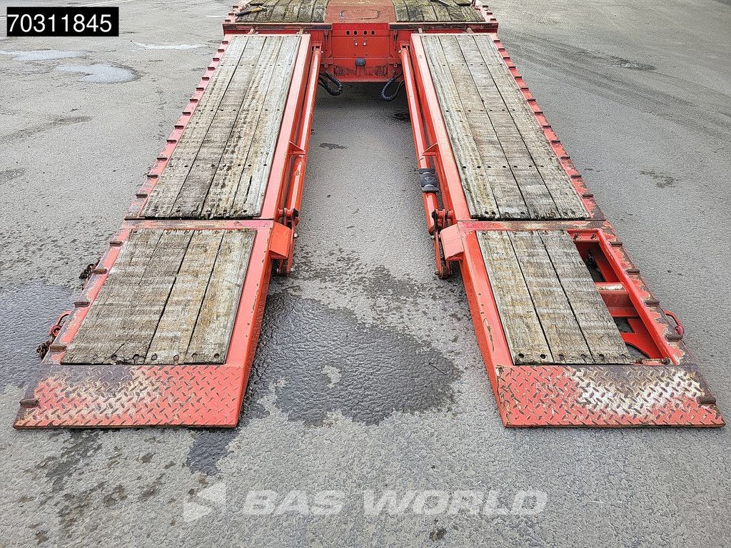 Kässbohrer LB3E Extendable Lift Axle Steering Axle Ramps APK08/26