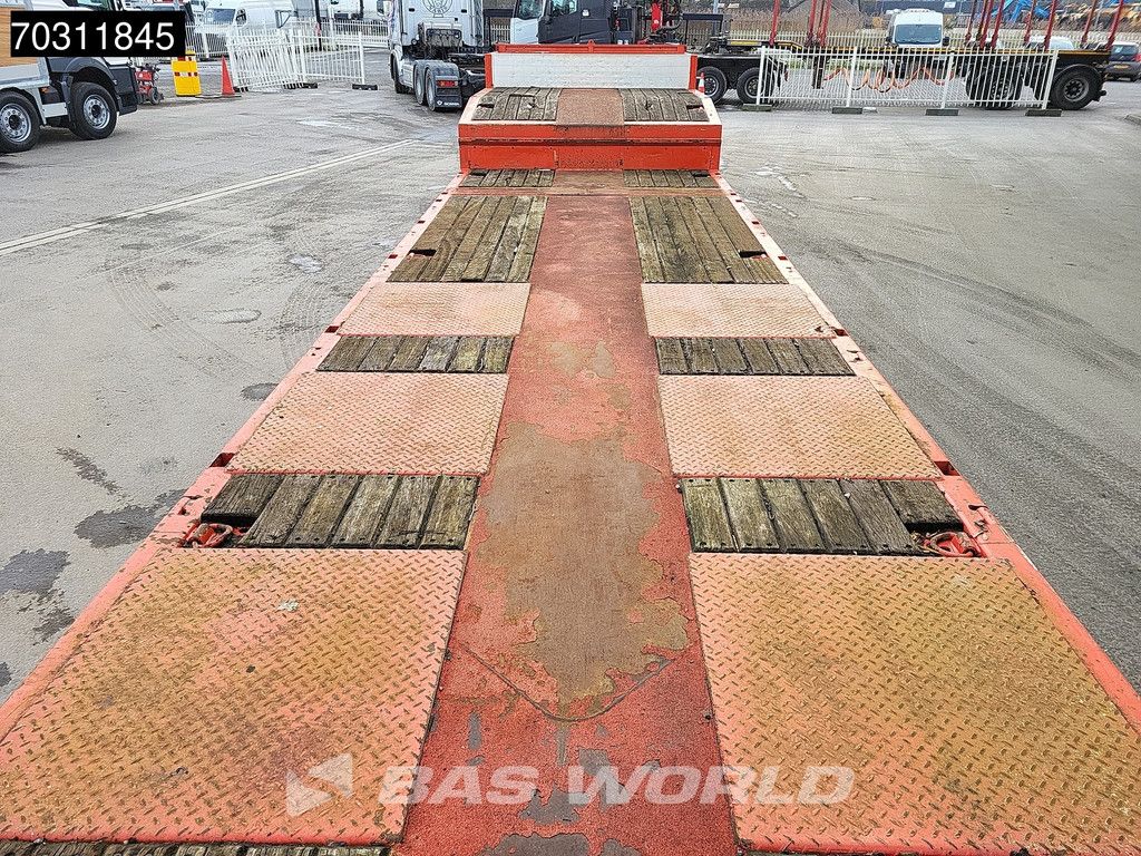 Kässbohrer LB3E Extendable Lift Axle Steering Axle Ramps APK08/26