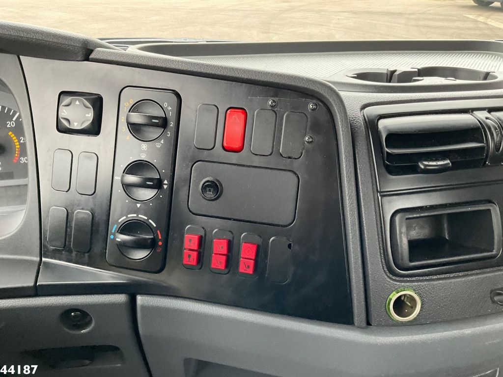 Mercedes-Benz Atego 815 Wumag Elevant 17 meter hoogwerker Just 39.048 km!