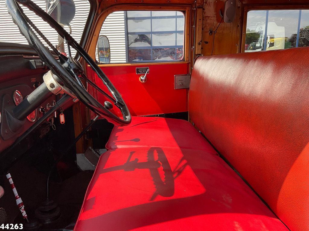 Mercedes-Benz LF 311 Oldtimer Feuerwehrfahrzeug Just 35.940 km!