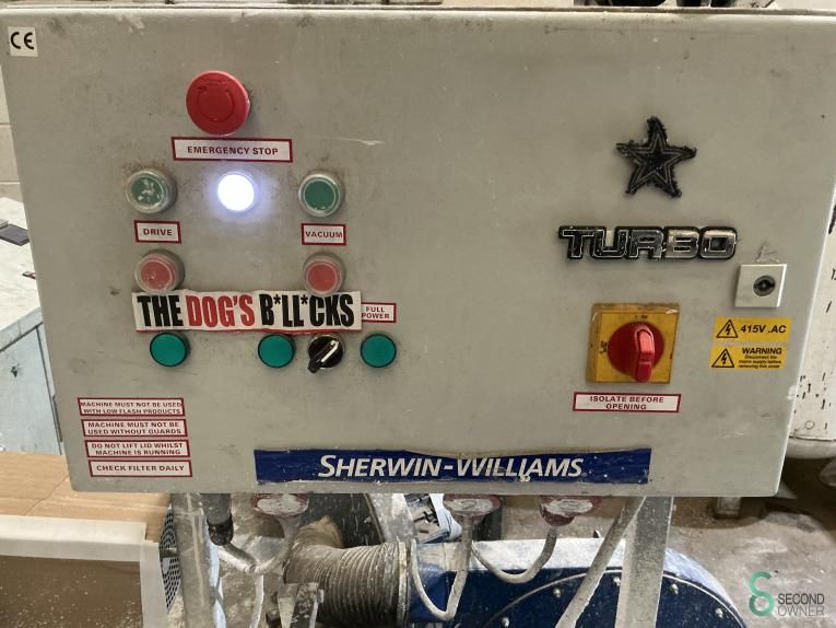 Lakgietmachines Makor 2013