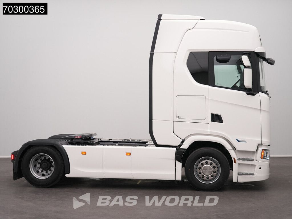 Scania S460 4X2 NEW! Retarder 2xTanks LED ACC Standklima Navi Euro 6