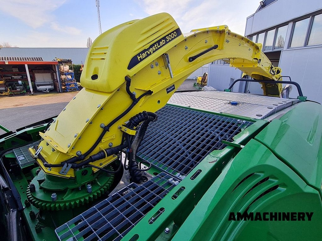 John Deere 8600 including new corn cracker