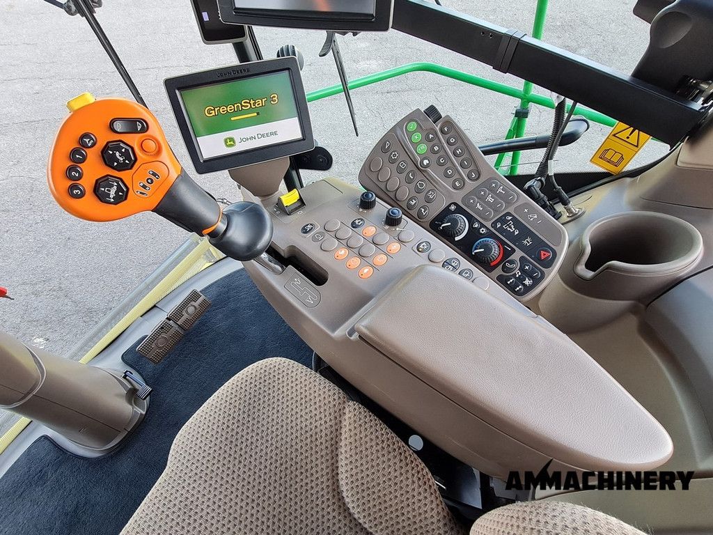 John Deere 8600 including new corn cracker