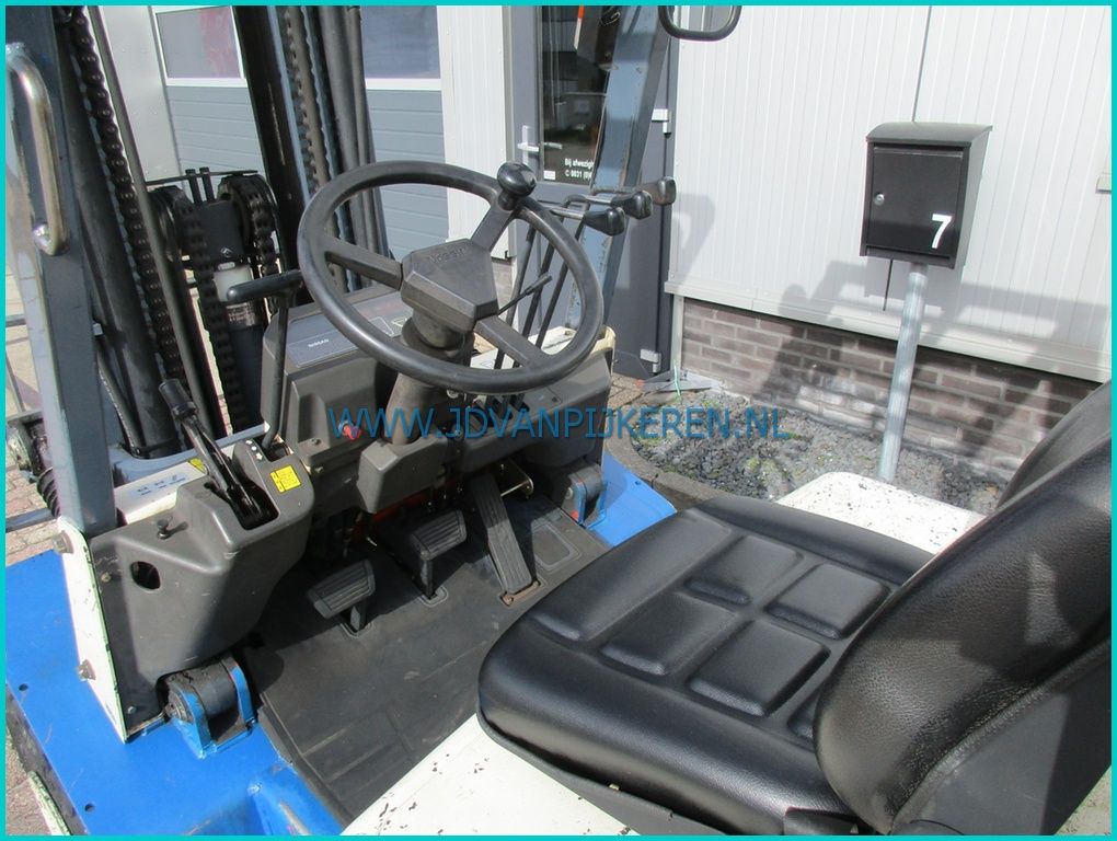 Nissan FGJ02A30U 3t 7696uur triplex4.75m+freelift+sideshift