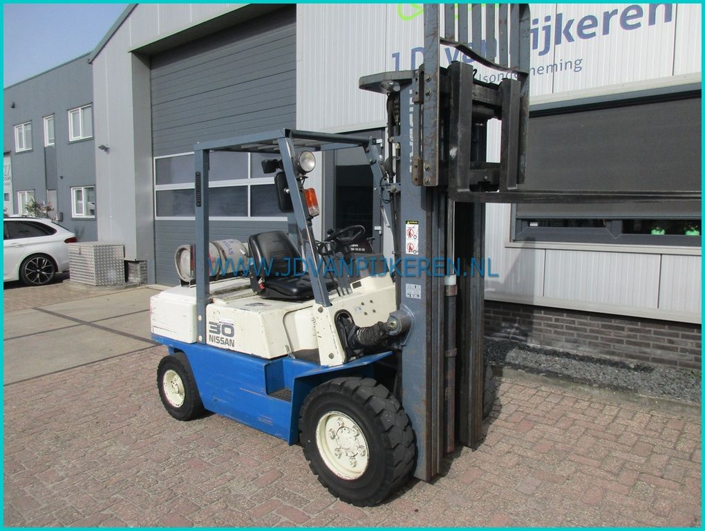 Nissan FGJ02A30U 3t 7696uur triplex4.75m+freelift+sideshift