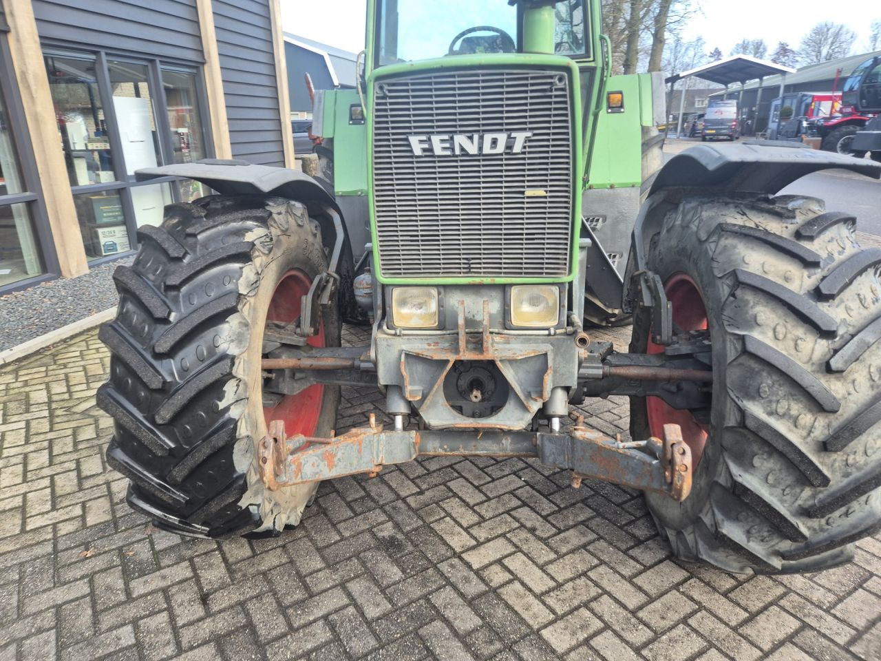 Used FENDT 312 lsa tractor with 6 cilinder and 120 HP