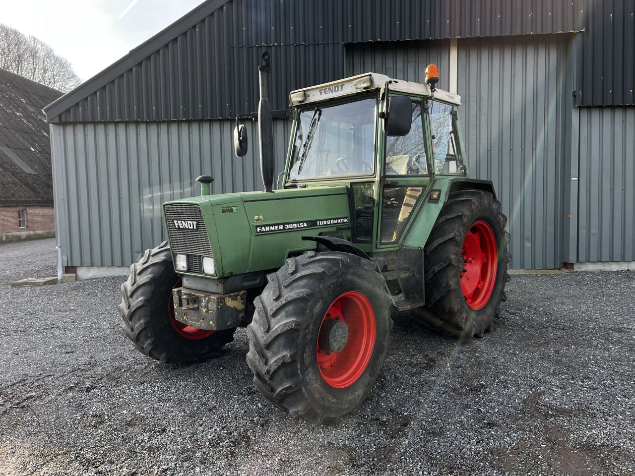 FENDT 309 lsa 40KM