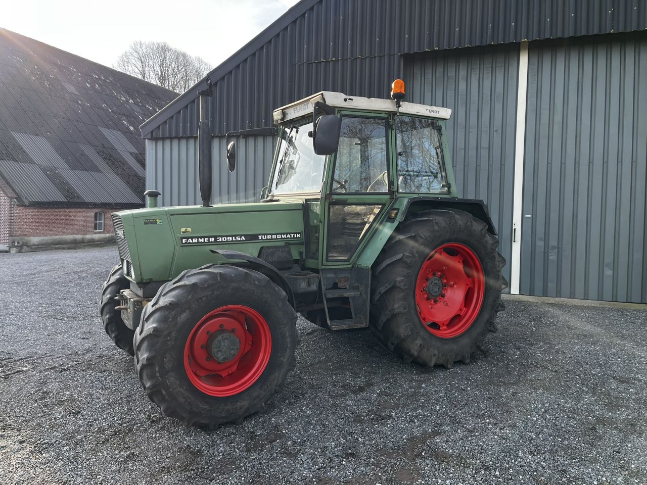 FENDT 309 lsa 40KM
