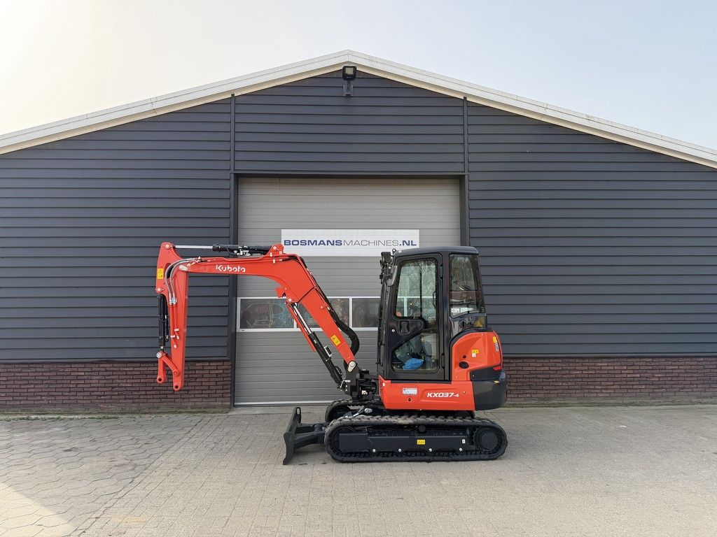 Kubota KX037 HI AIRCO minigraver NIEUW
