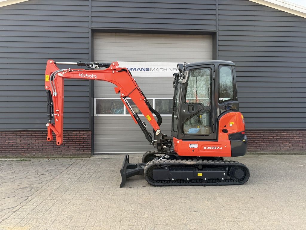 Kubota KX037 HI AIRCO minigraver NIEUW