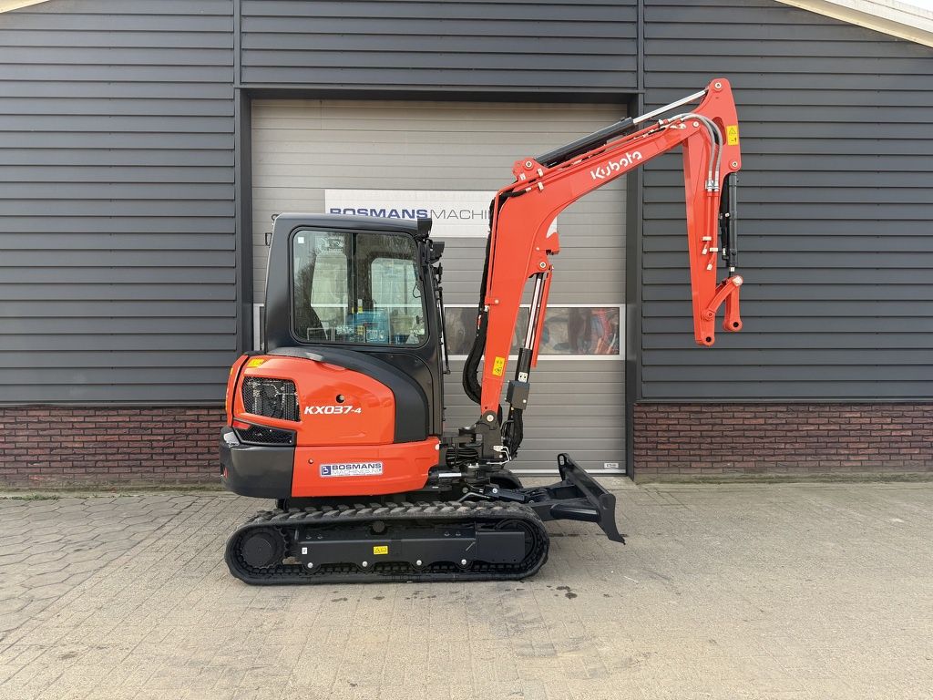 Kubota KX037 HI AIRCO minigraver NIEUW