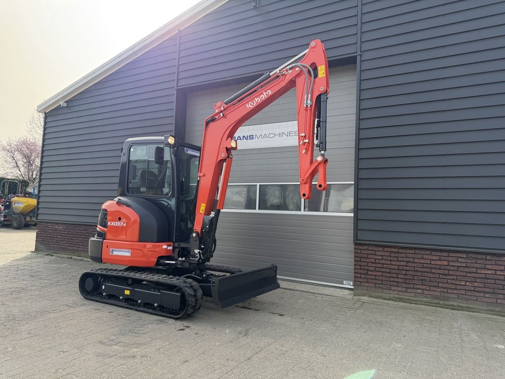Kubota KX037 HI AIRCO minigraver NIEUW