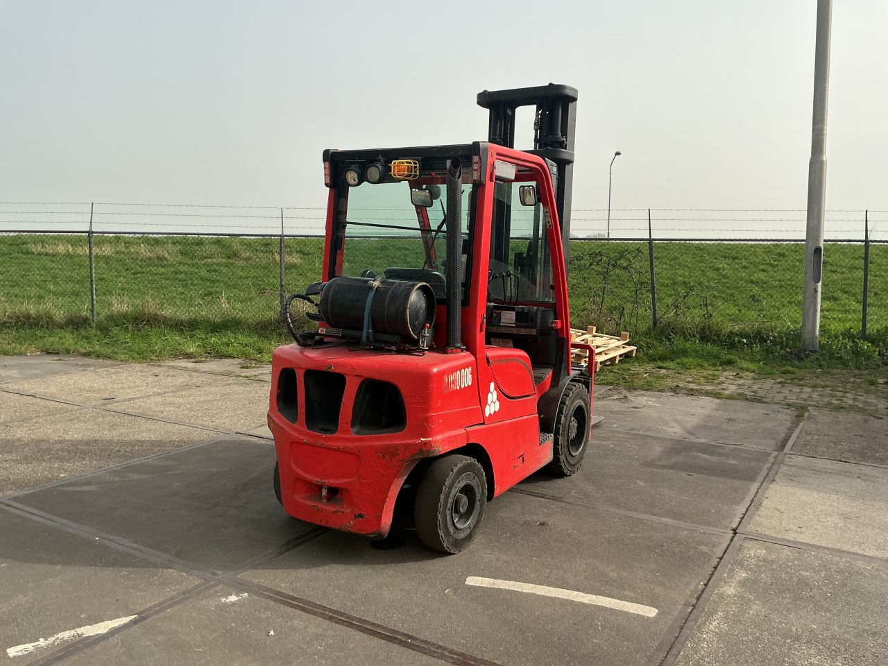 Te Koop goedwerkende Hyster 3 tonner bouwjaar 2011 LPG
