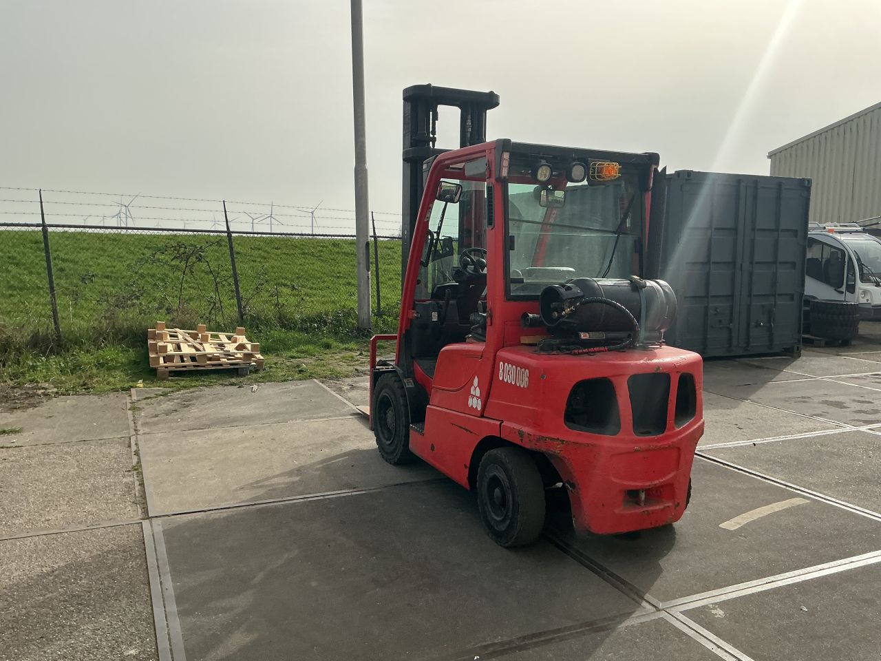 Te Koop goedwerkende Hyster 3 tonner bouwjaar 2011 LPG