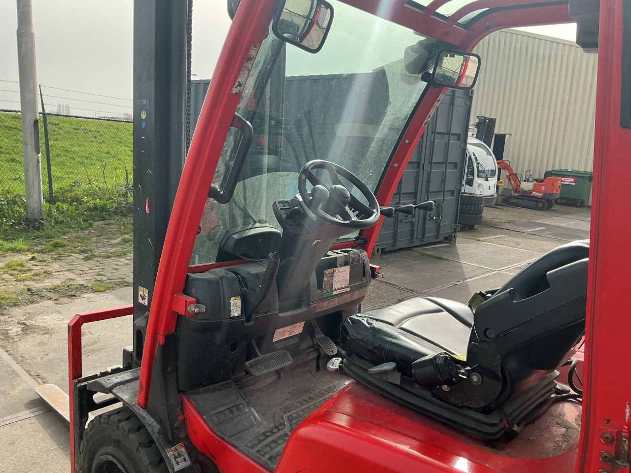 Te Koop goedwerkende Hyster 3 tonner bouwjaar 2011 LPG