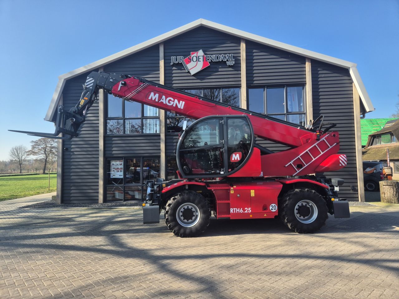 Gebruikte MAGNI RTH 6.25 roterende verreiker met hefhoogte 25 m
