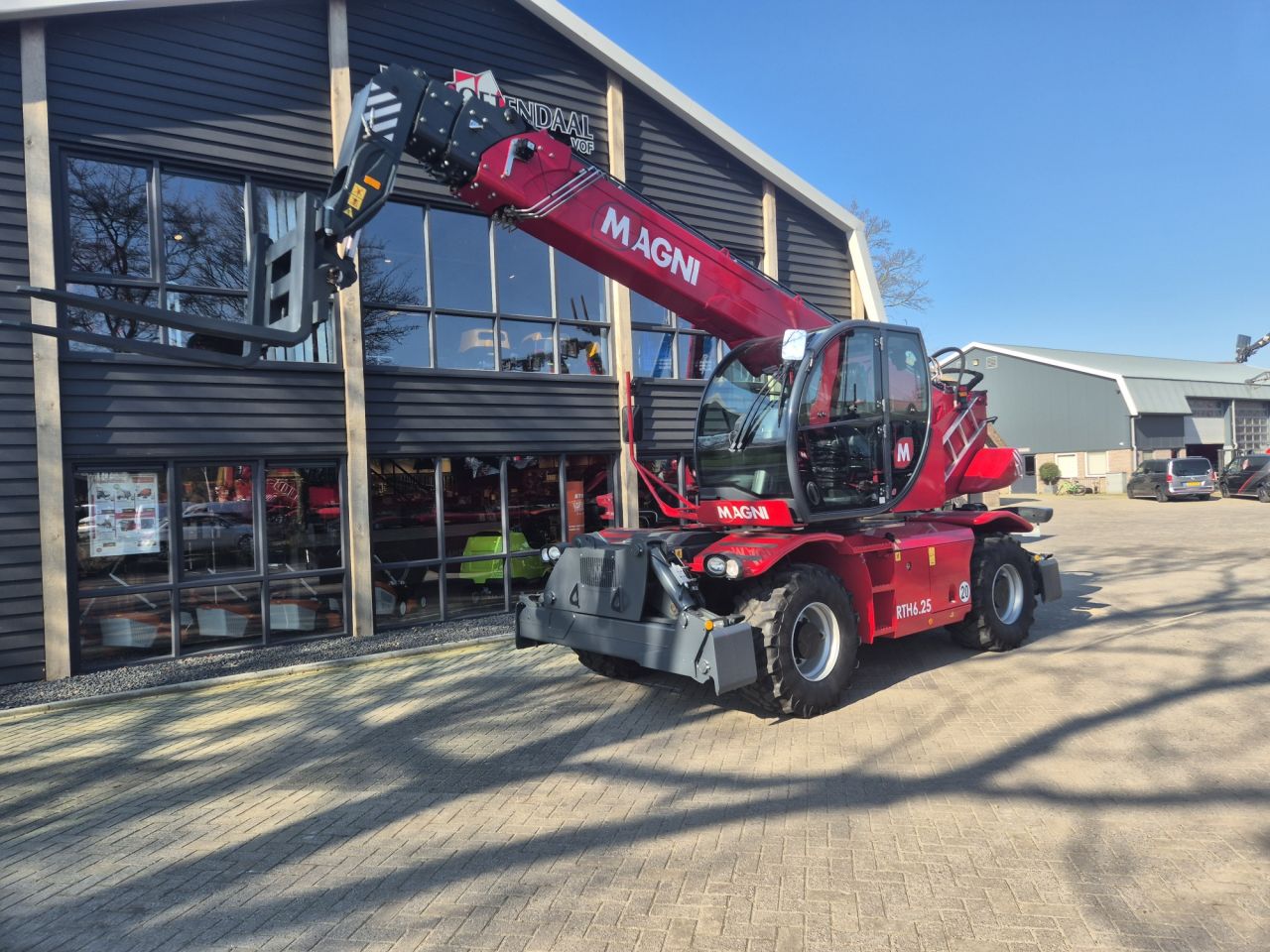Gebruikte MAGNI RTH 6.25 roterende verreiker met hefhoogte 25 m
