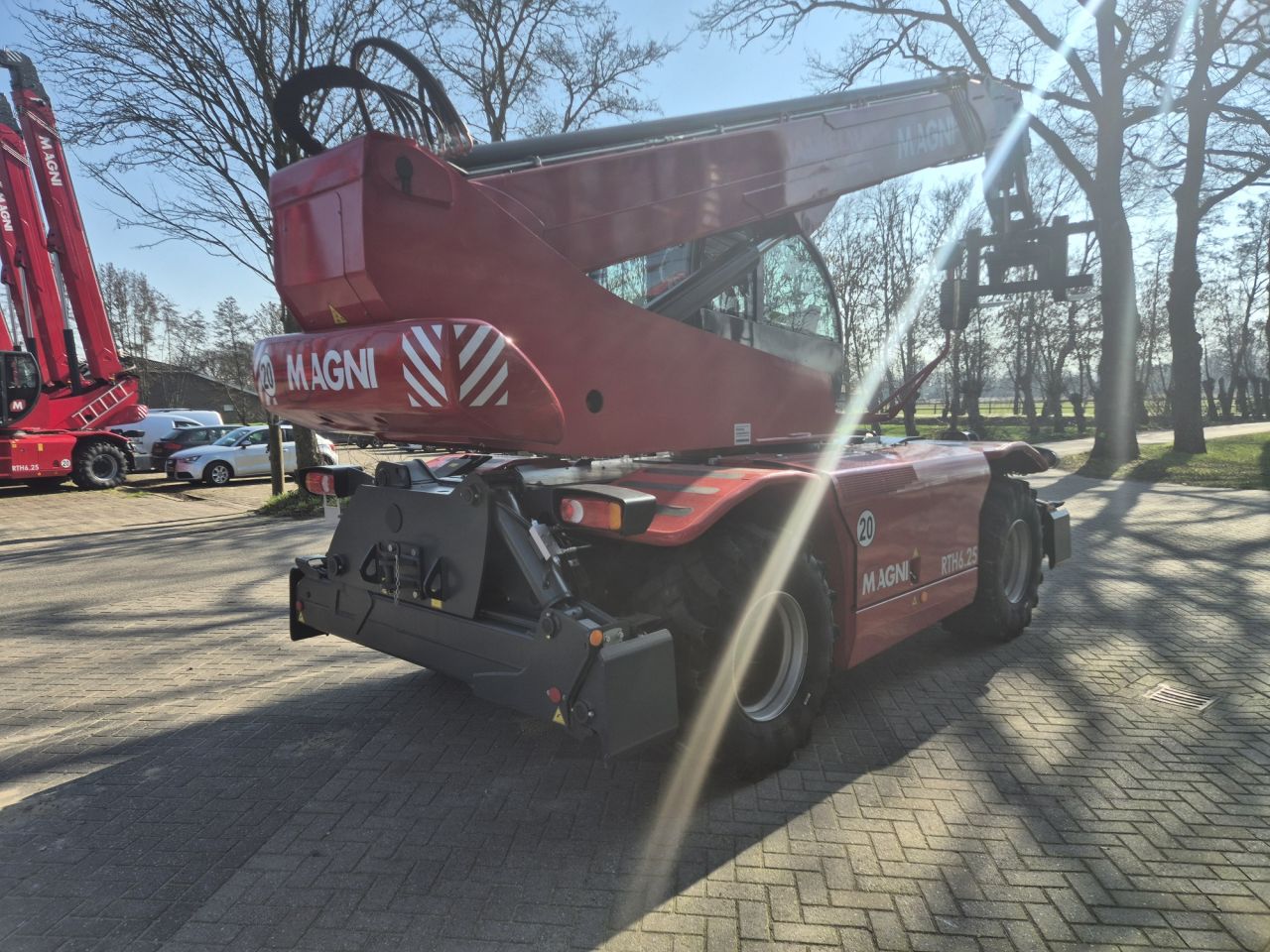 Gebruikte MAGNI RTH 6.25 roterende verreiker met hefhoogte 25 m