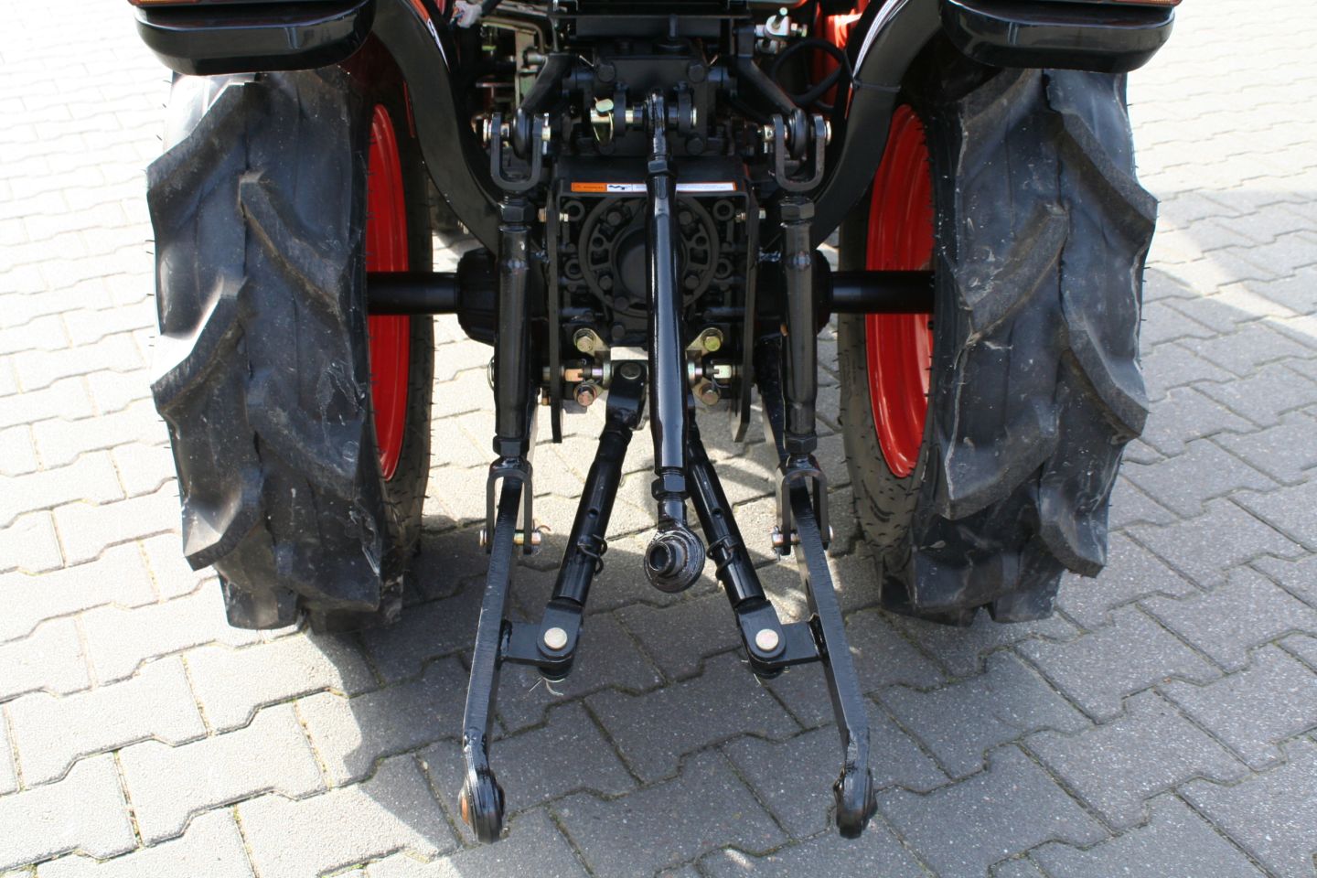 Hinomoto HM3020 with Front Loader