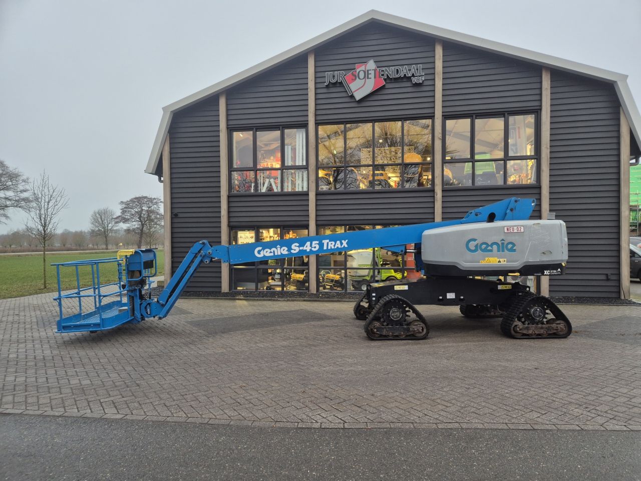 Used Genie S-45 trax telescopic boomlift