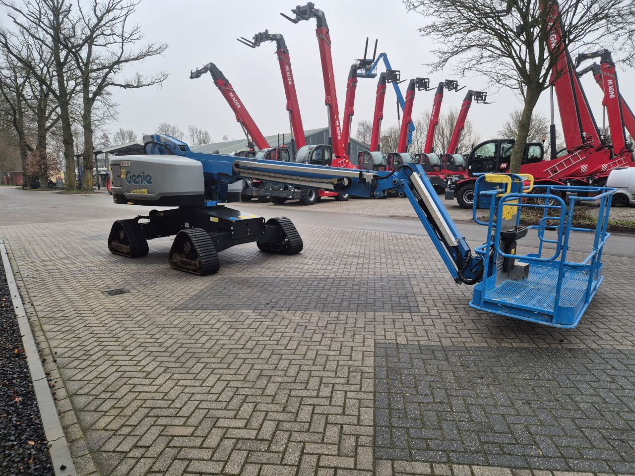 Used Genie S-45 trax telescopic boomlift