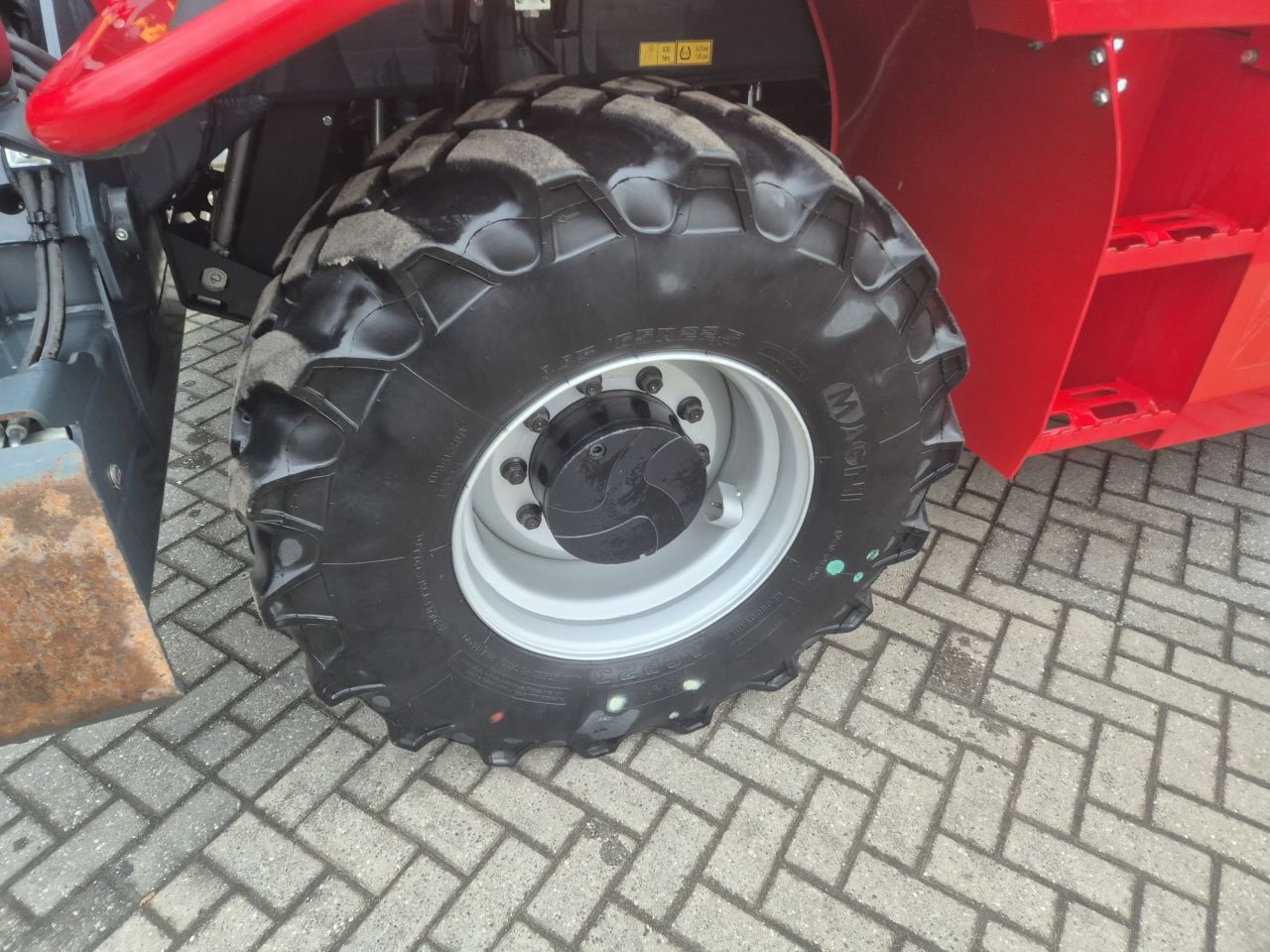 Used MAGNI RTH 6.21 roto telescopic with lifting height 21 m