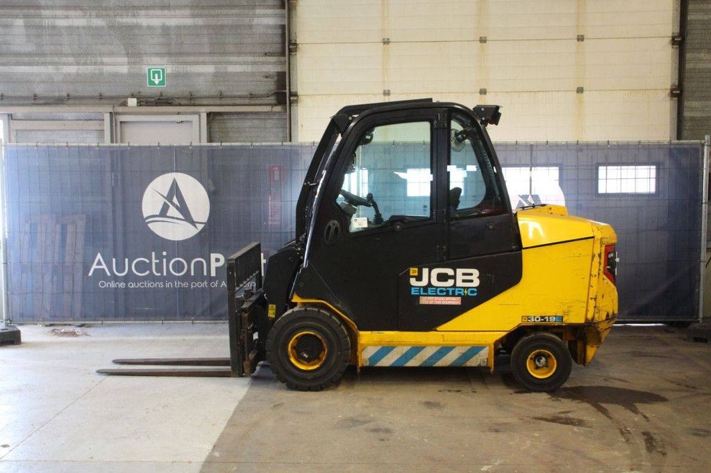 JCB 30-19E Elektro-4,0-m-Teleskoplader 2020