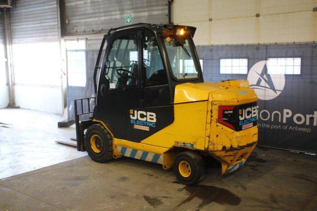 JCB 30-19E Elektro-4,0-m-Teleskoplader 2020